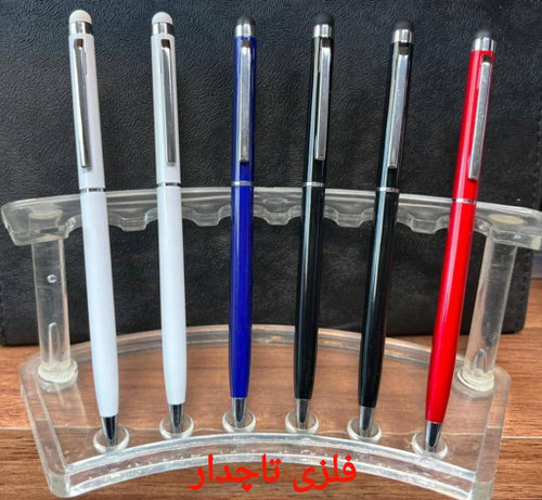 فلزی تاچدار